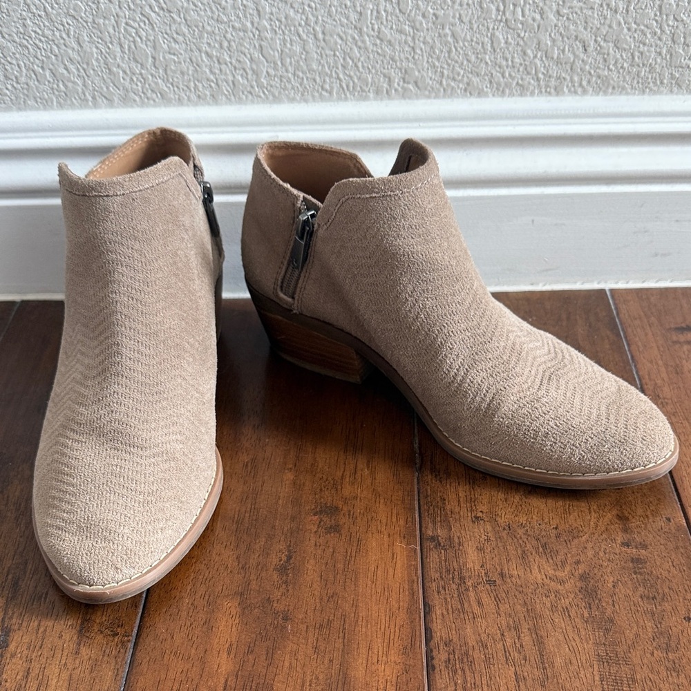 Lucky Brand Tan Ankle Boots
